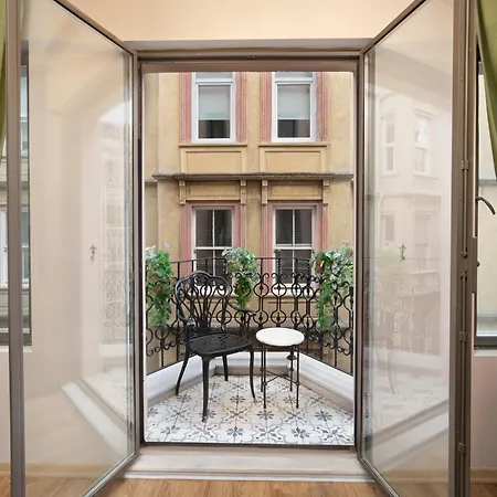 Hotel Des Arts Galata-3